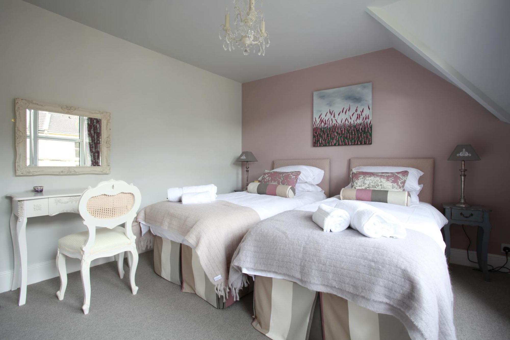 King or Twin Room,1580542999:JPEG