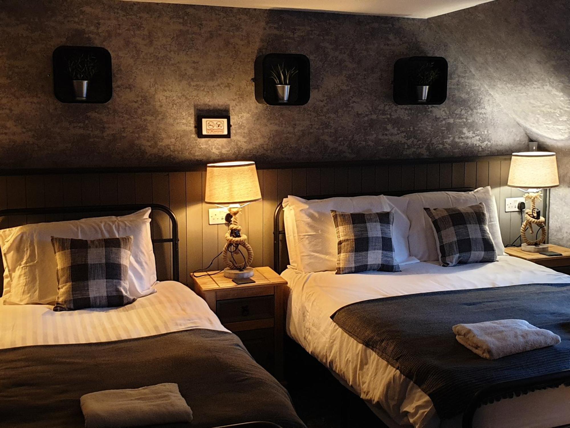 Deluxe Family Room