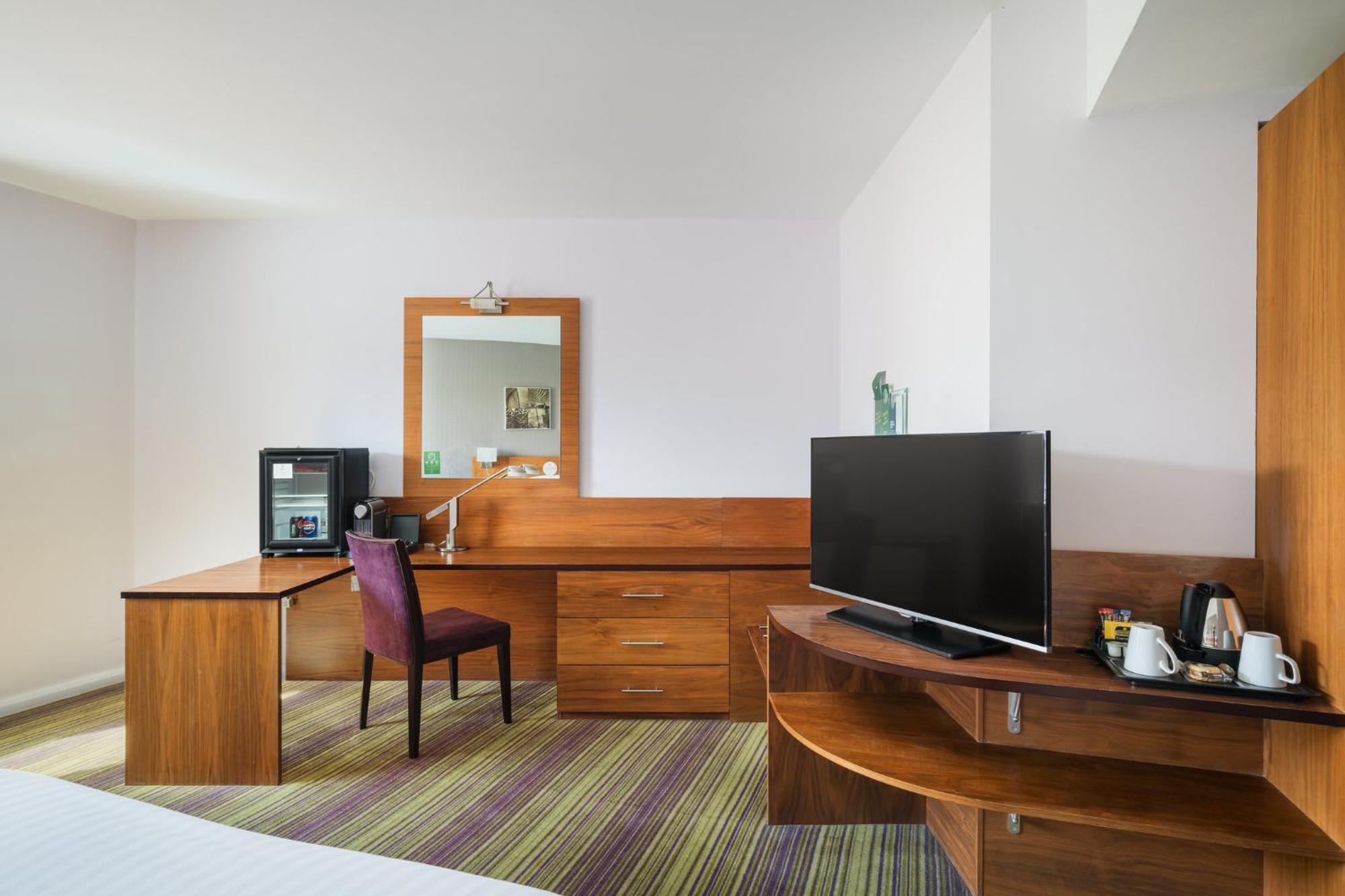 Premium King Room,1588044134:JPEG