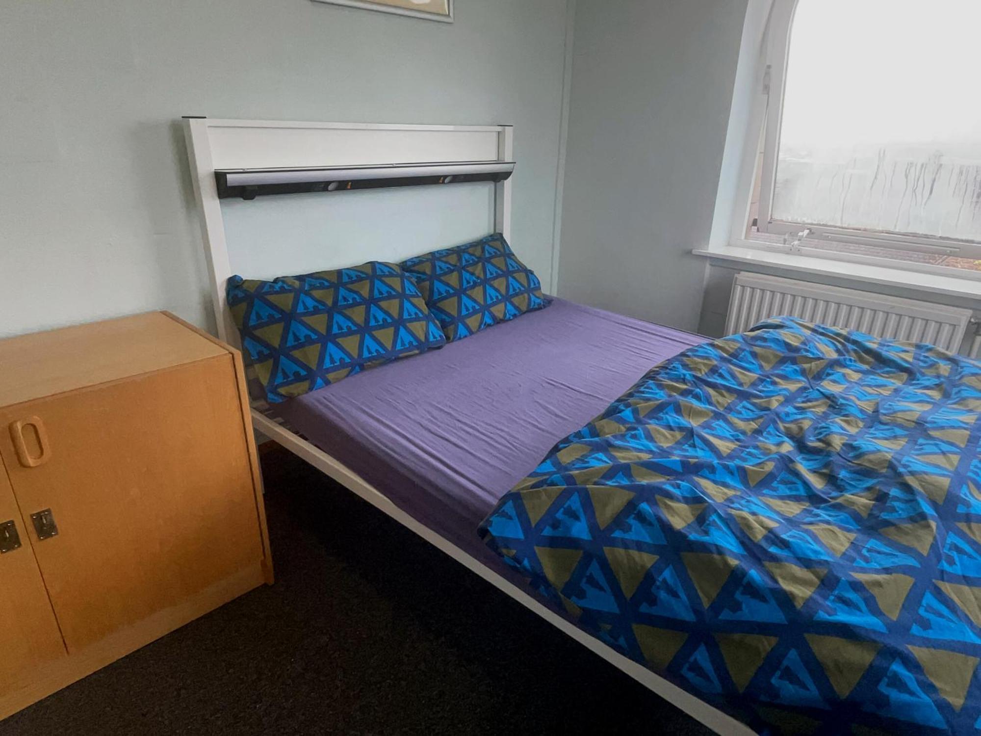 Privates Doppelzimmer für 2 Personen mit eigenem Bad