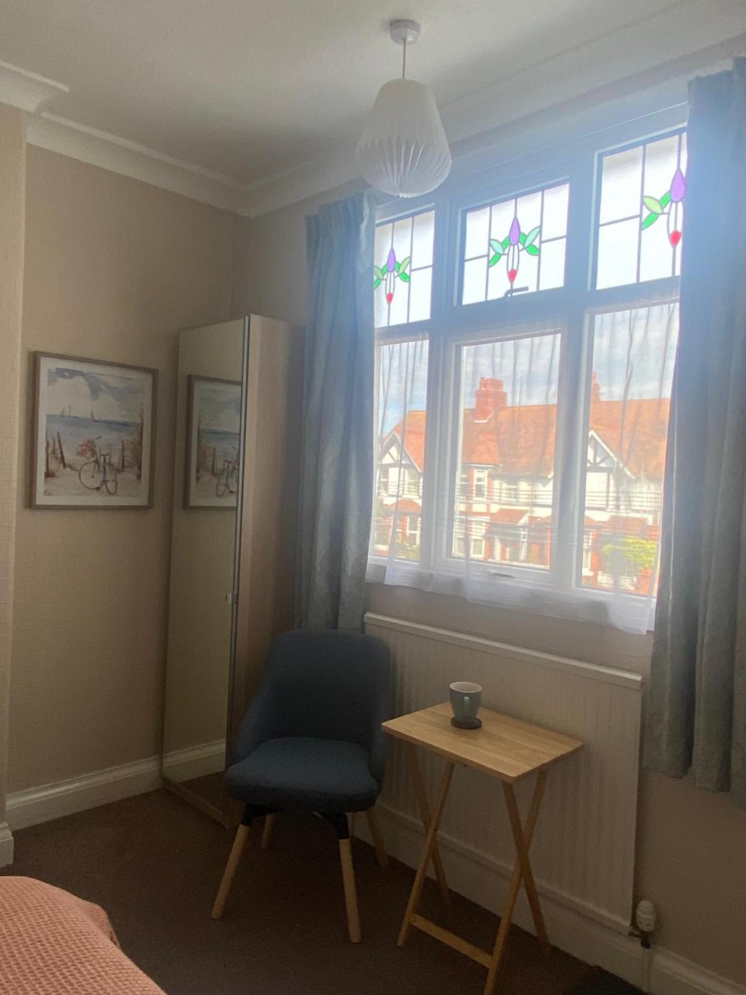 Single Room,1592894505:JPEG