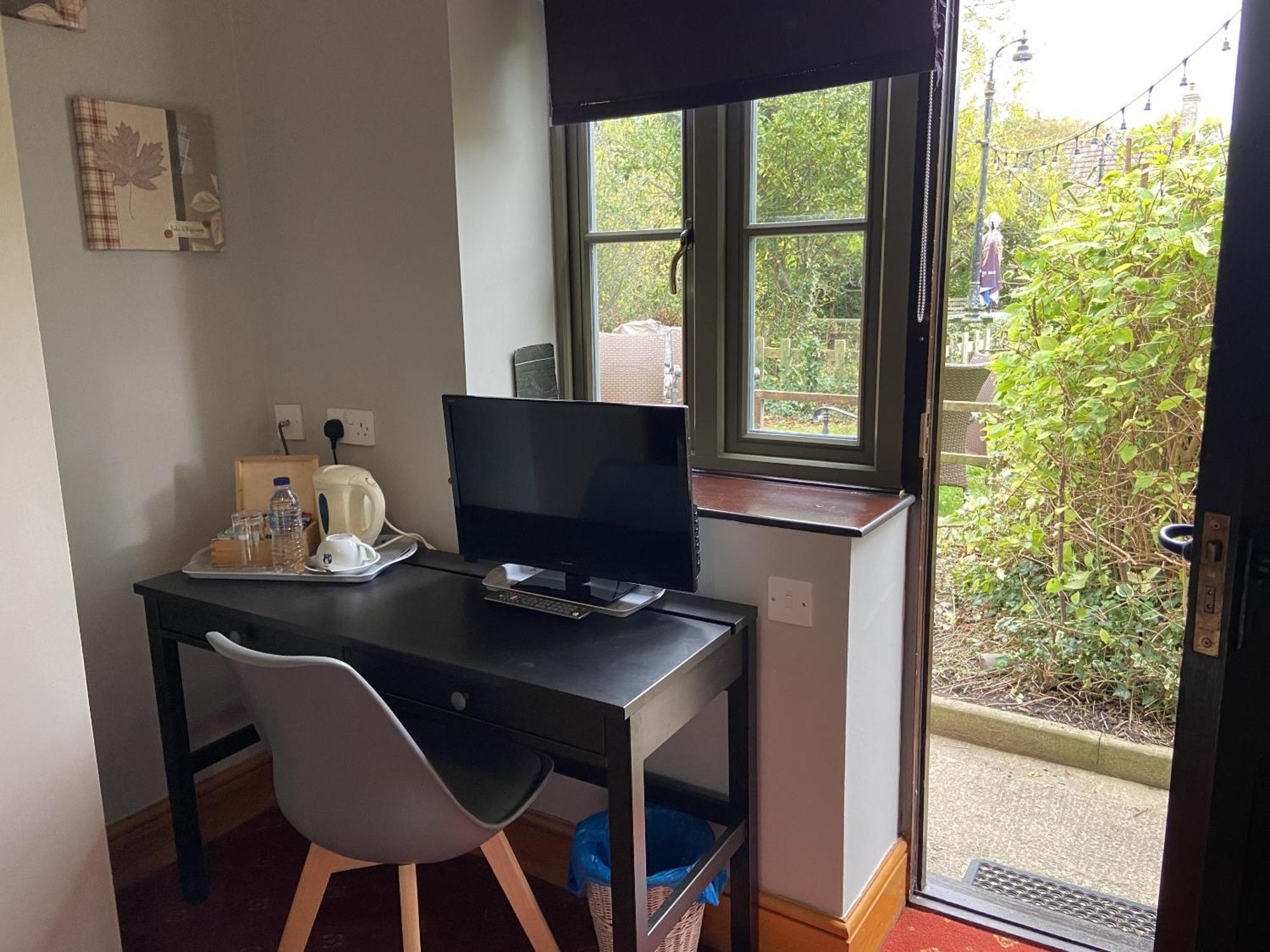 Single Room with Shower,1607677060:JPEG