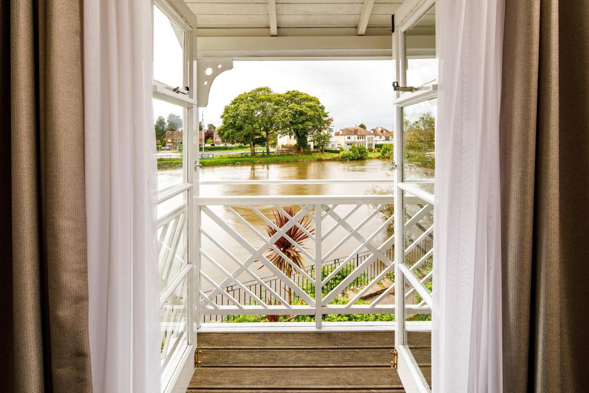 Classic Room With River View