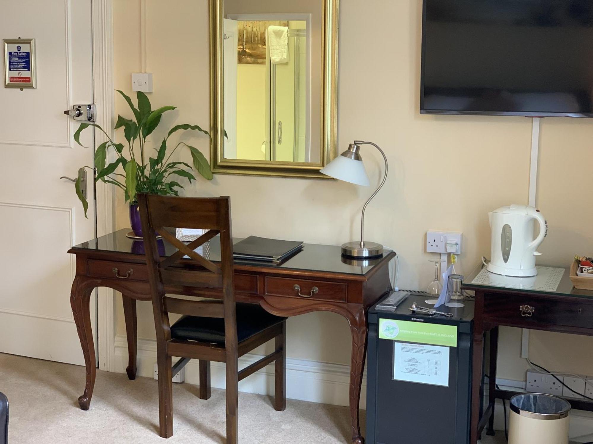 Superior Queen Room