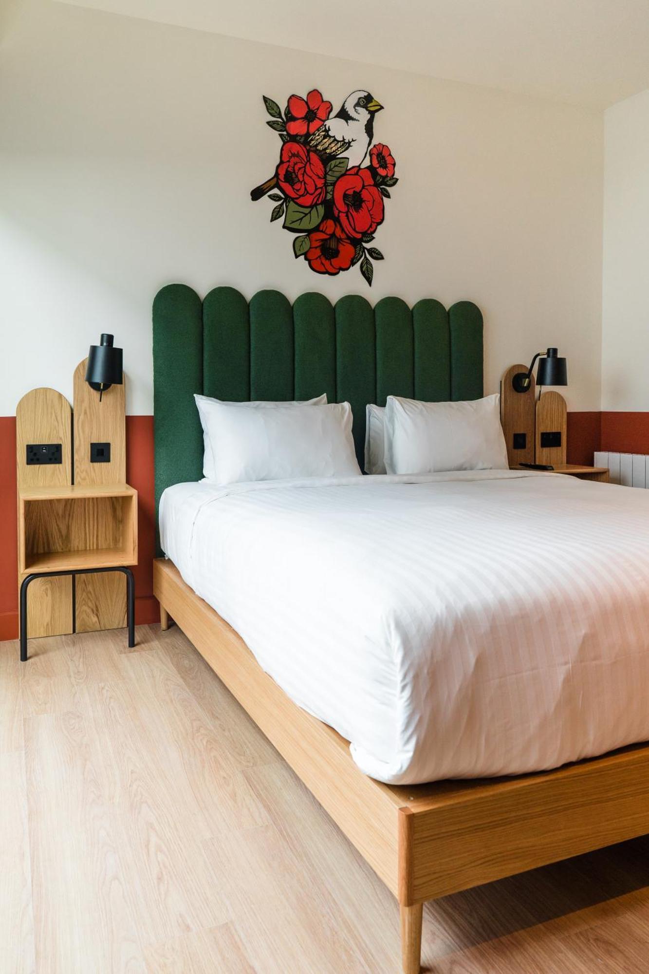 Superior King Room,1627897786:JPEG