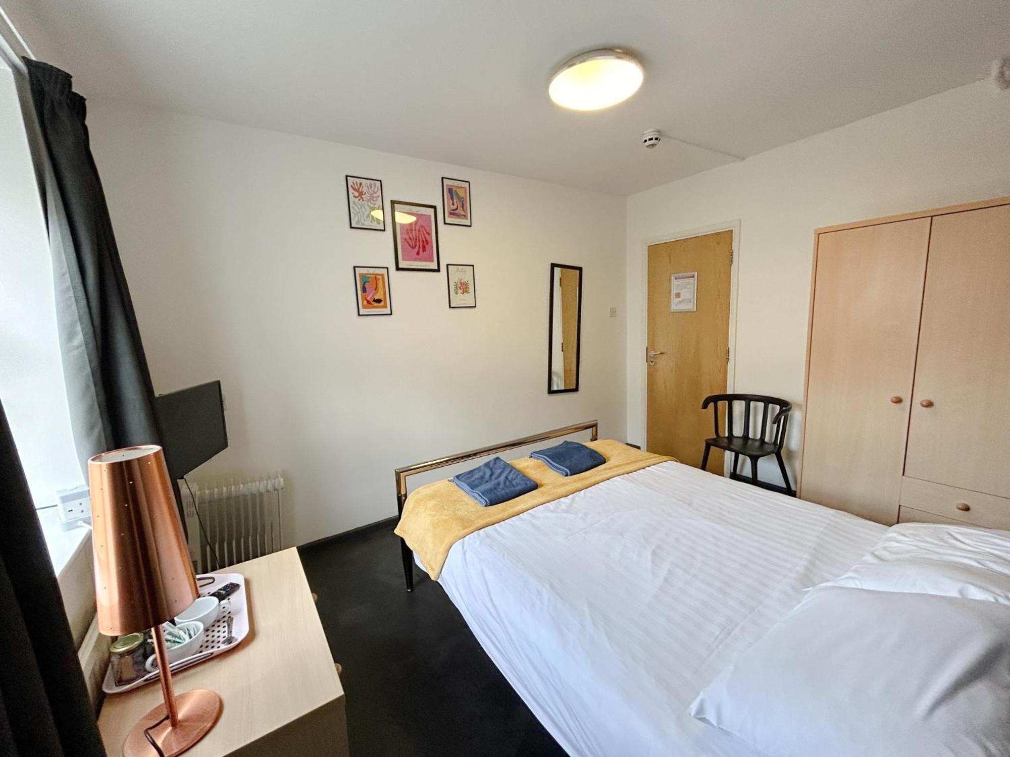 Habitación Doble con baño privado