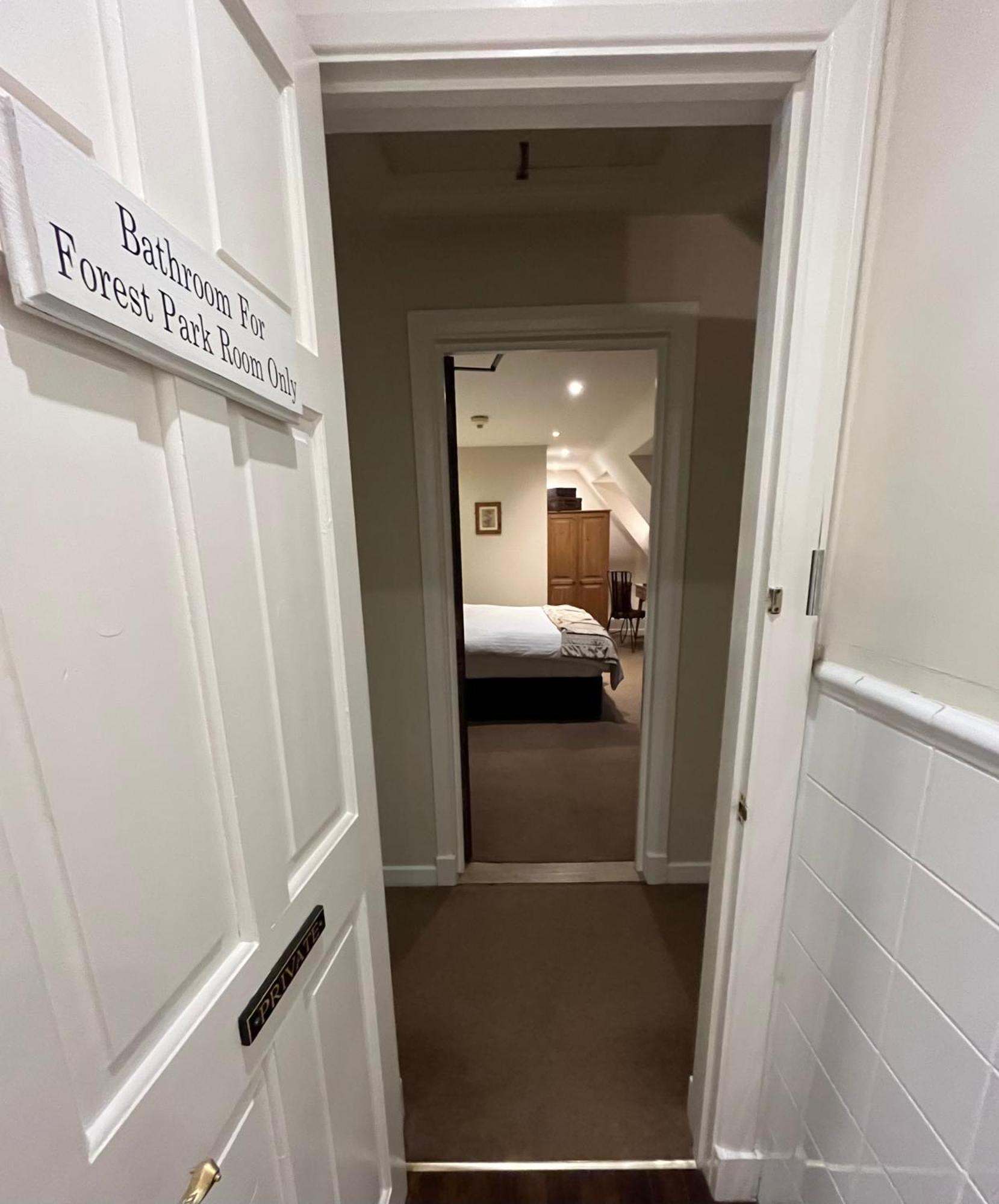 Deluxe Double Room Private Bathroom