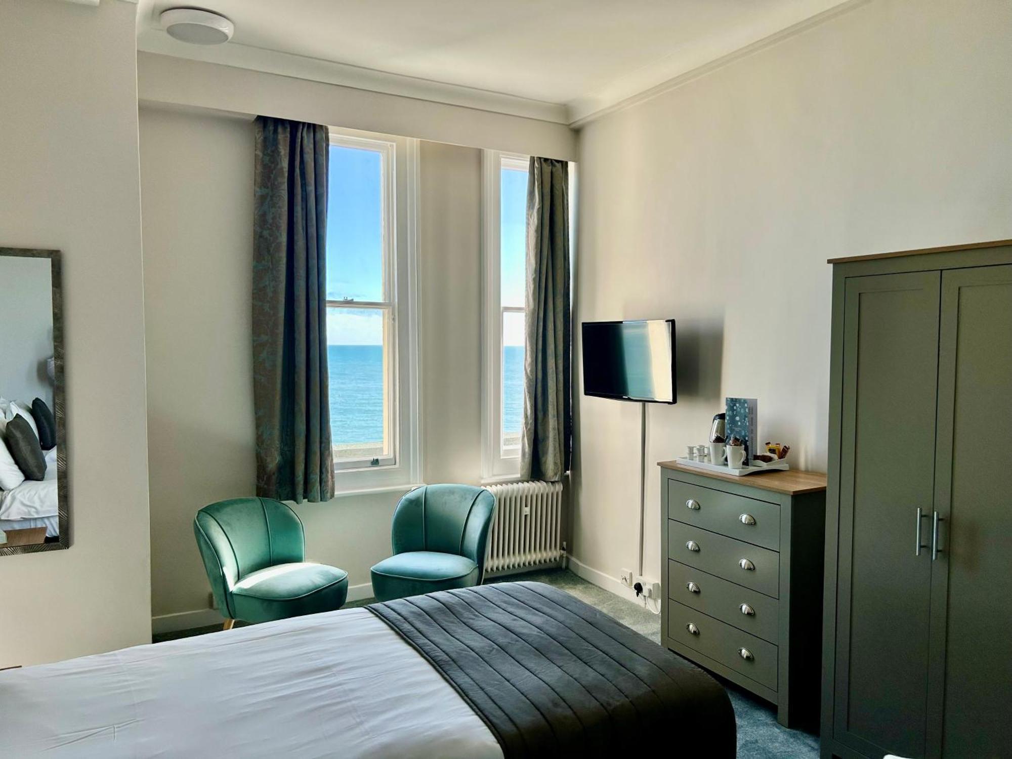 Twin Room with Sea View