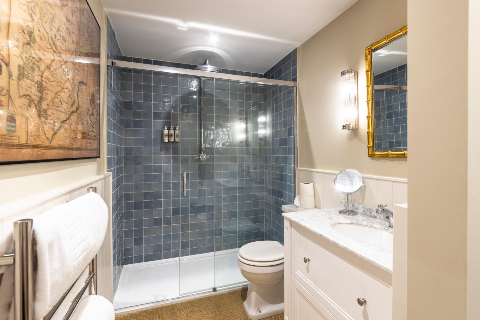 Lawrence Suite