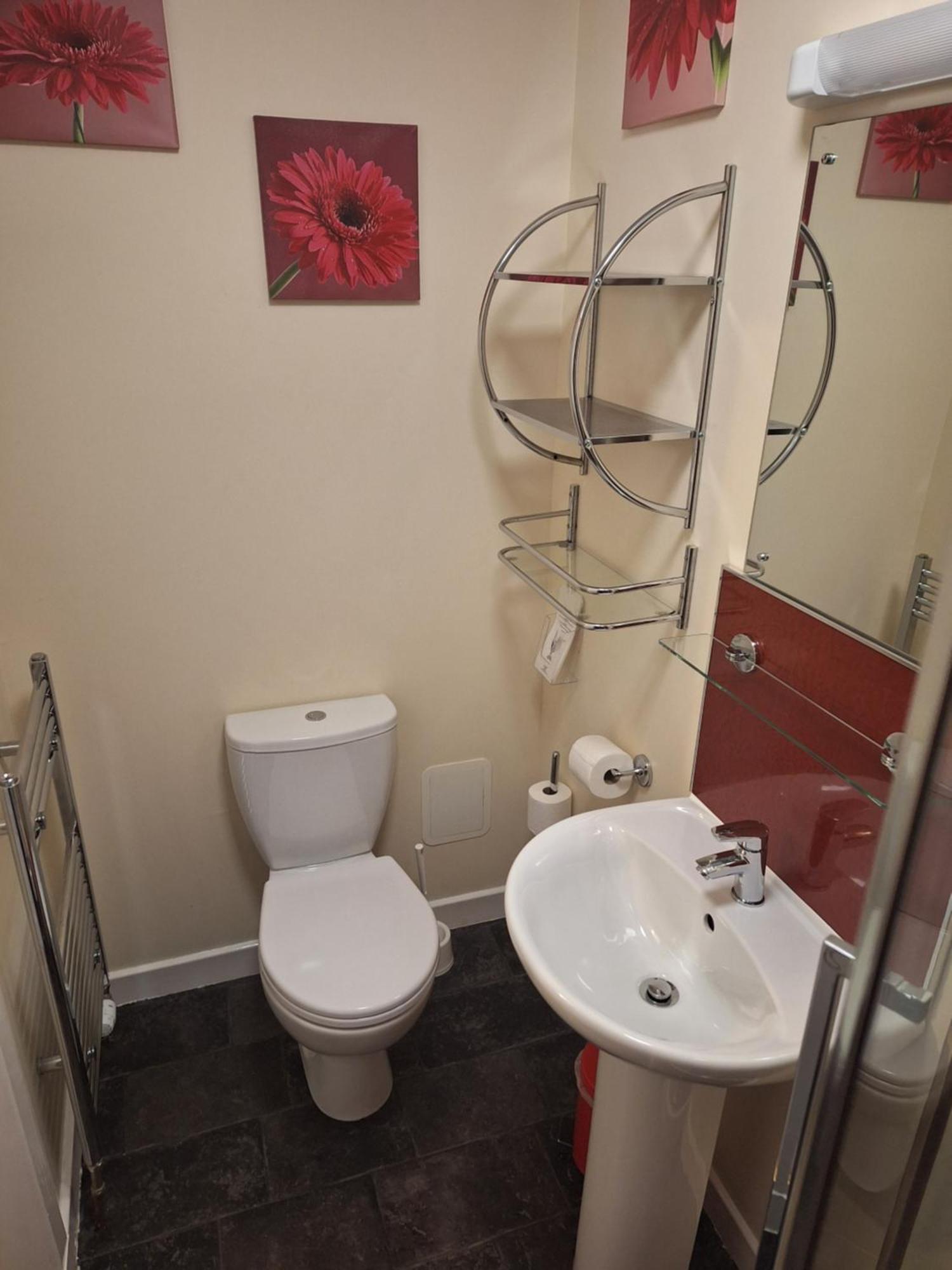 Tweepersoonskamer met 1 tweepersoonsbed of 2 aparte bedden - Begane grond