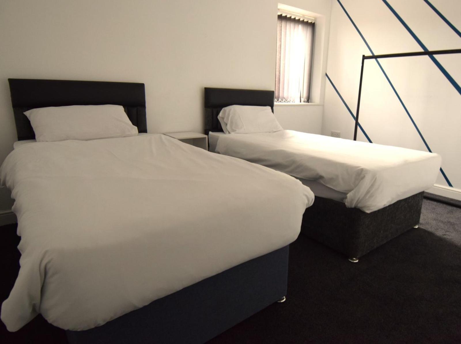 Triple Room with Shared Bathroom