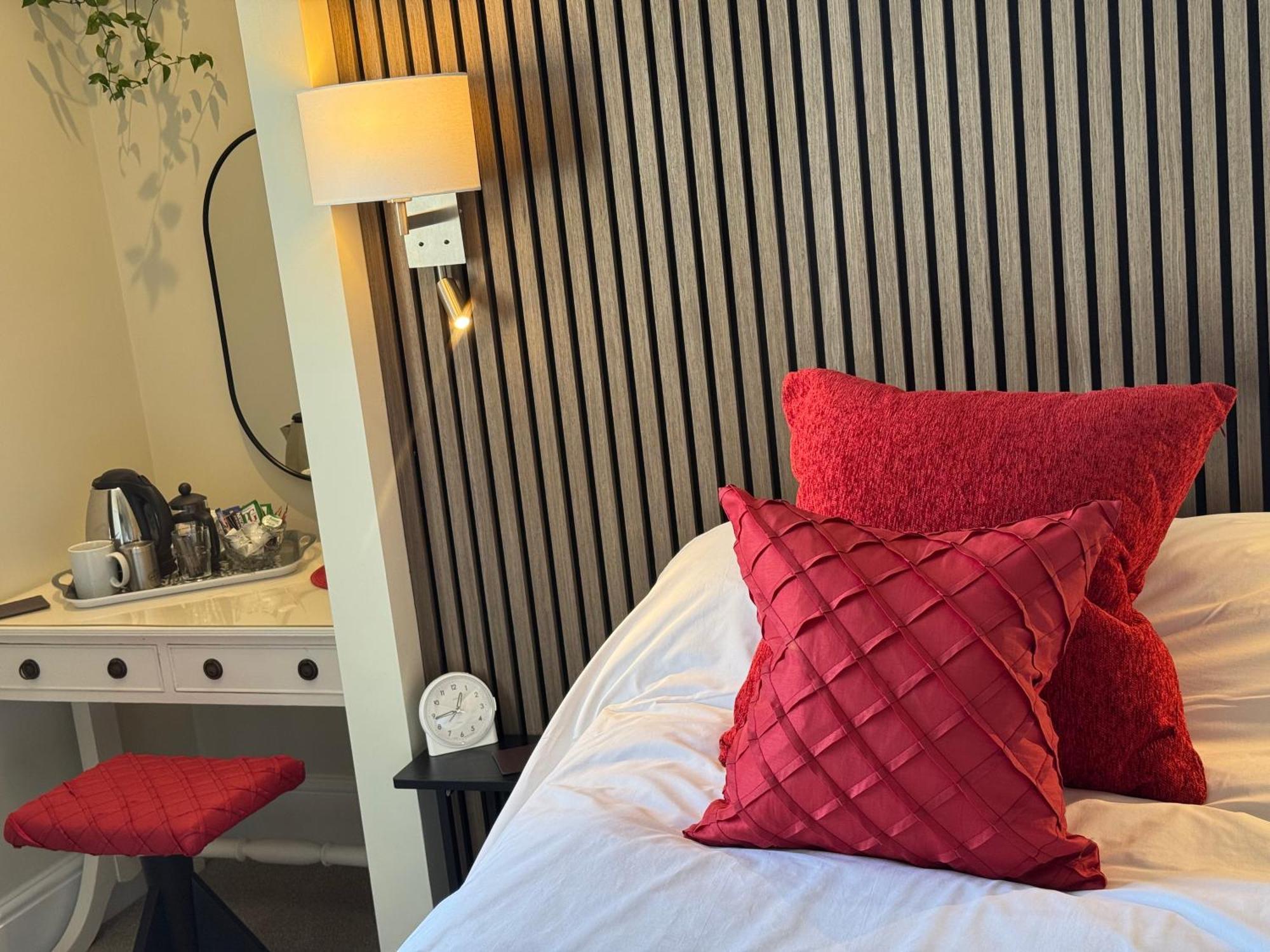 Superior Single Room,1665406076:JPEG
