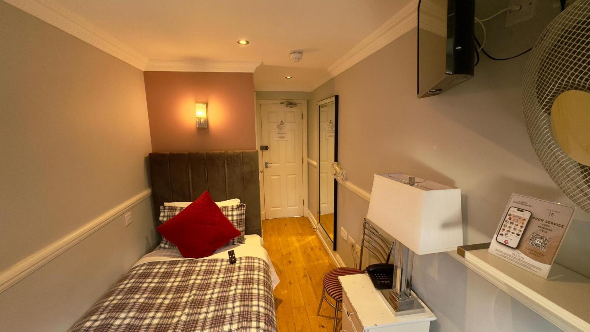 Standard Single Room