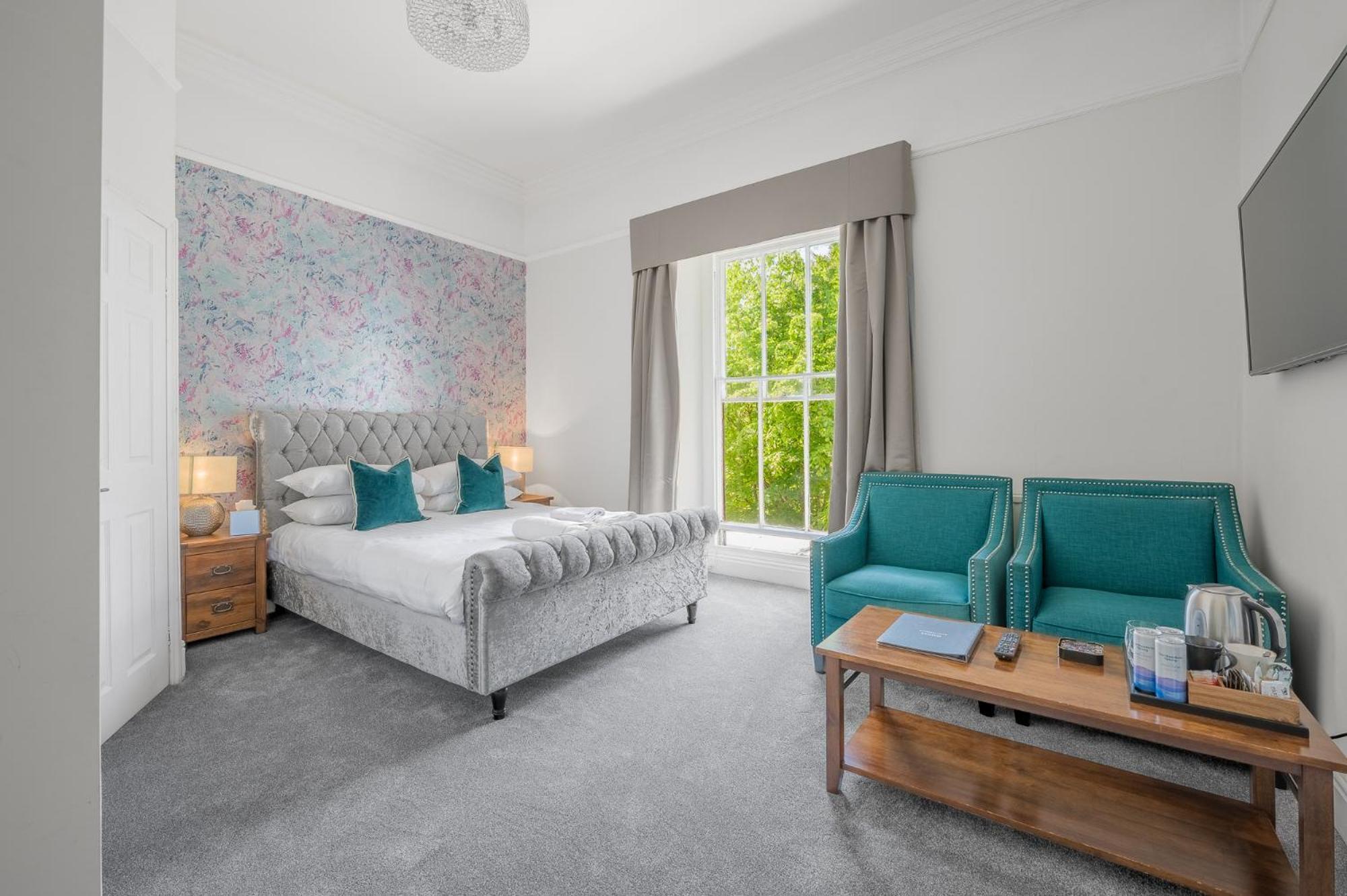 Superior King Room