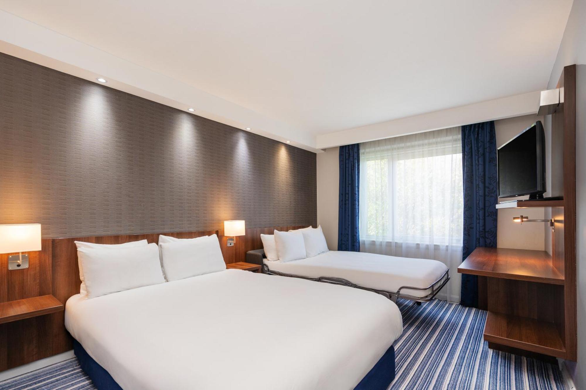 Standard Triple Room,1696622196:JPEG