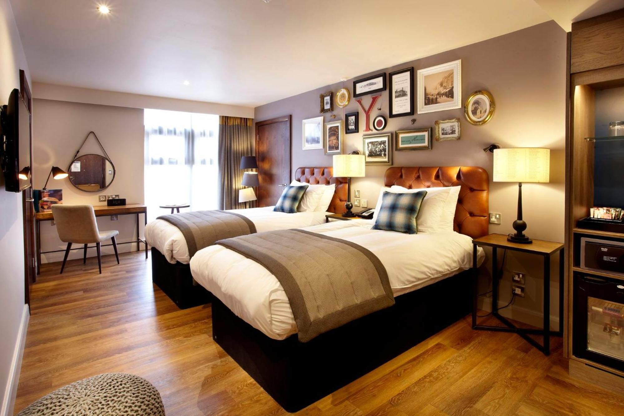 Standard Room with Two Single Beds - Accessible,1731451528:JPEG
