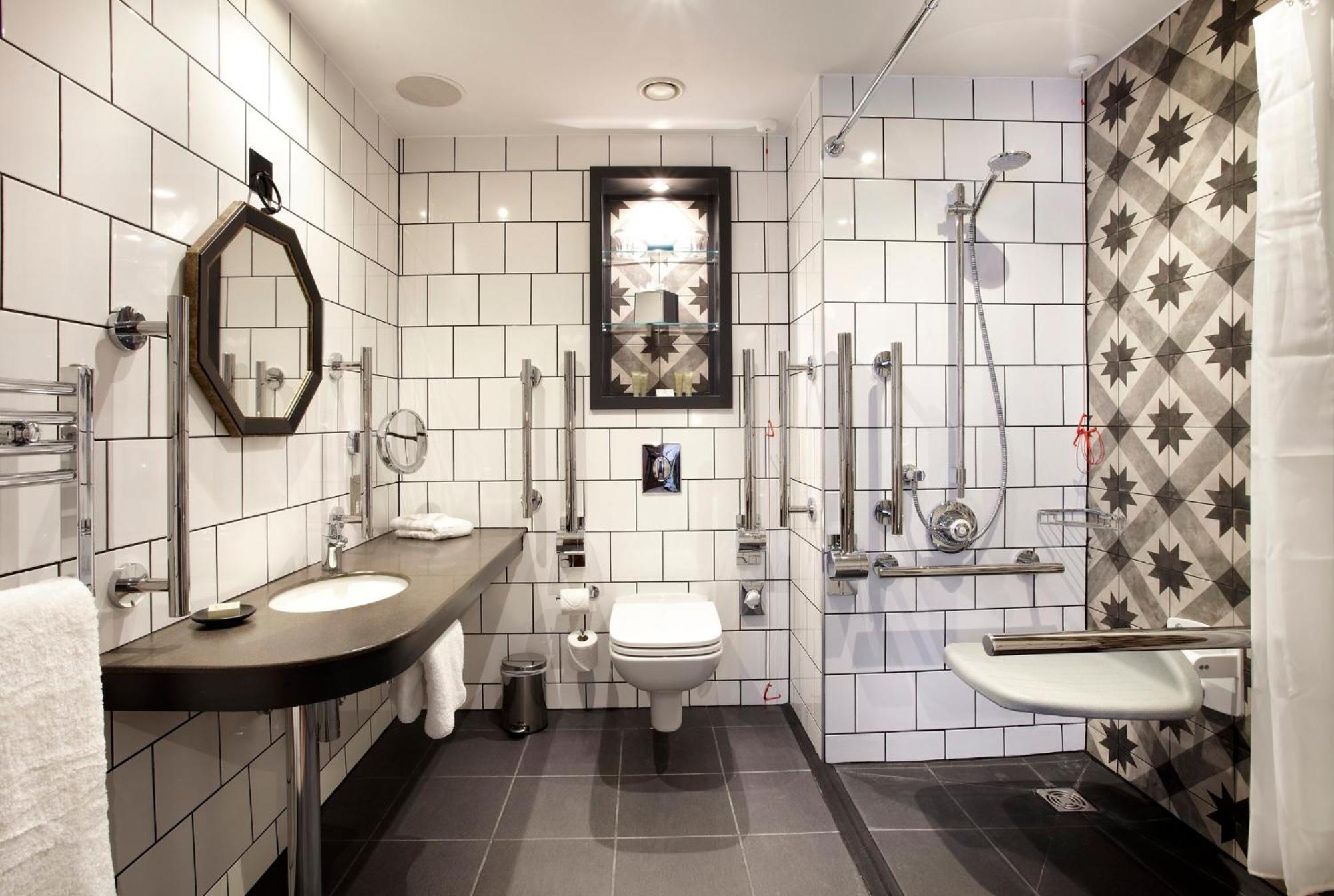 Standard King Room - Accessible,1731451504:JPEG
