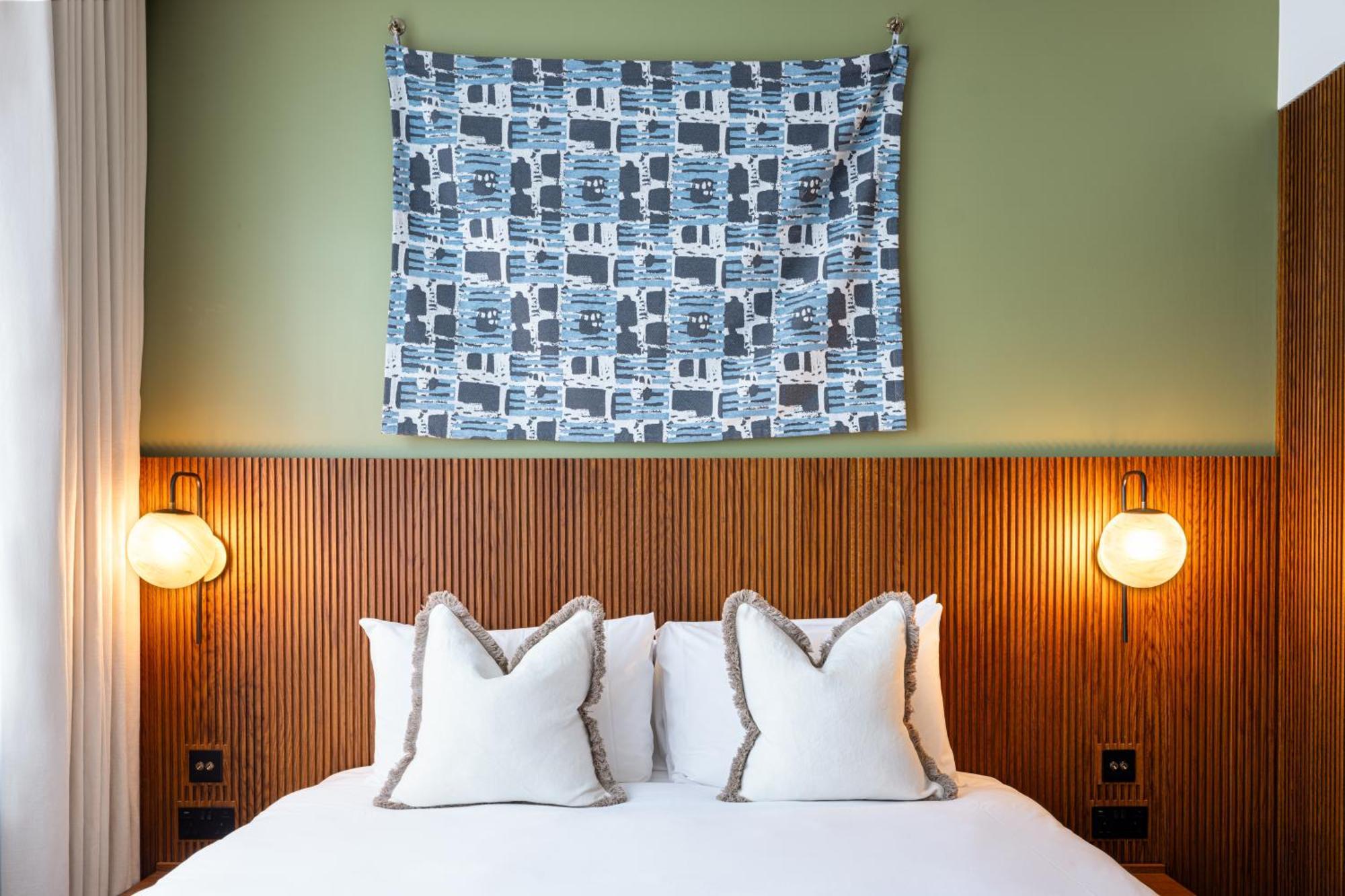 Standard King Room,1740736706:JPEG