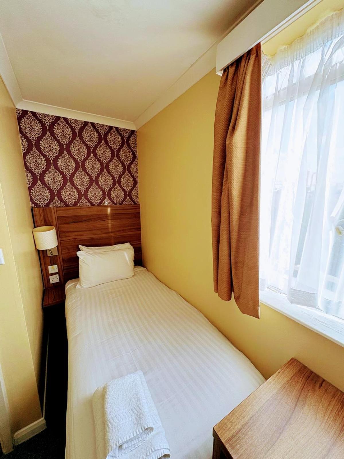 Quarto Individual Económico