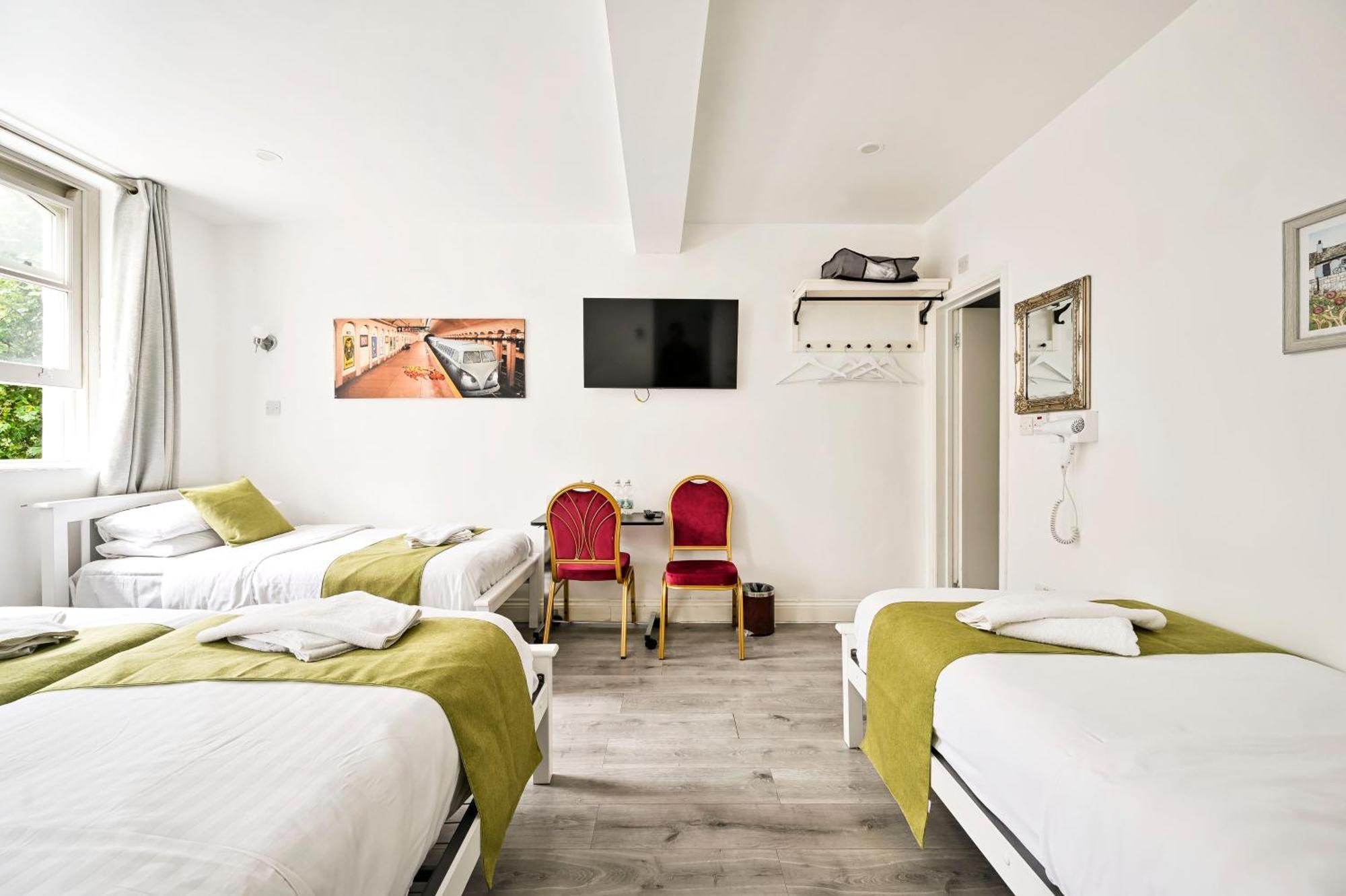 Quadruple Room with Private Bathroom,1742570120:JPEG