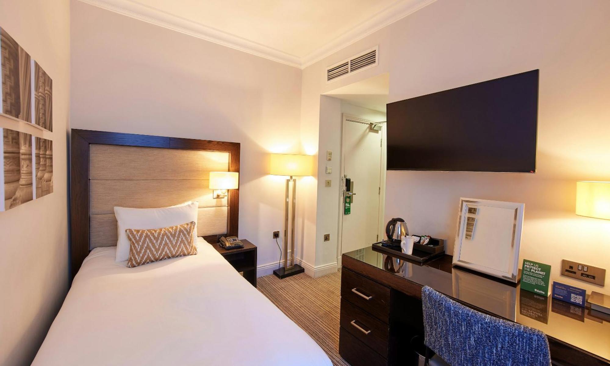 Quarto Individual Standard
