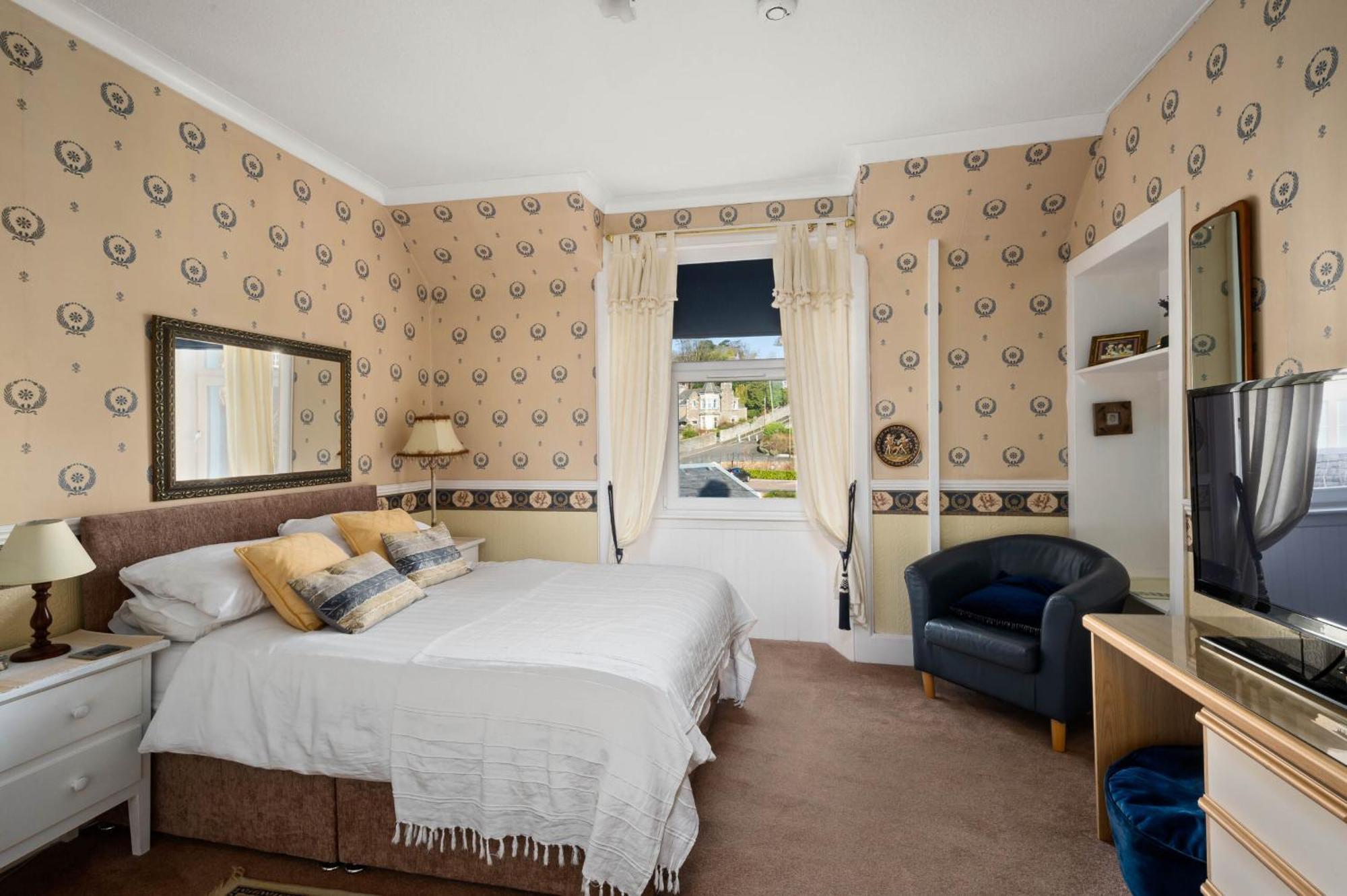 Double Room Garden View