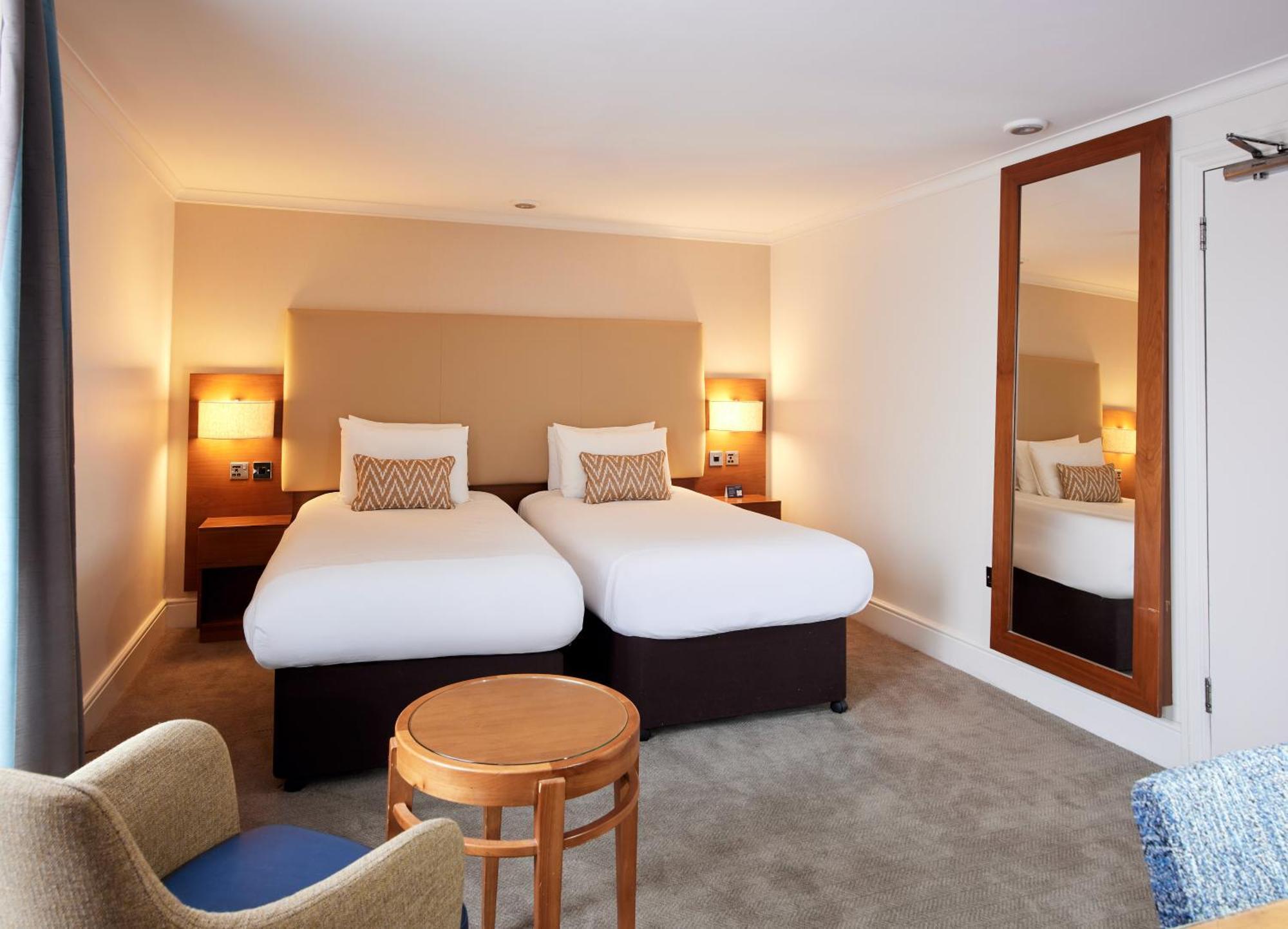 Quarto Deluxe com 2 Camas de Solteiro