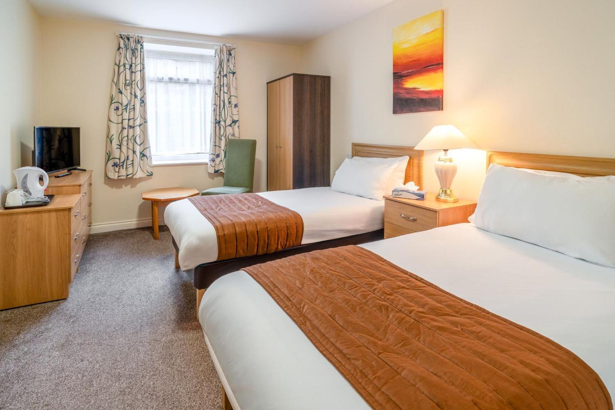 Superior Twin Room
