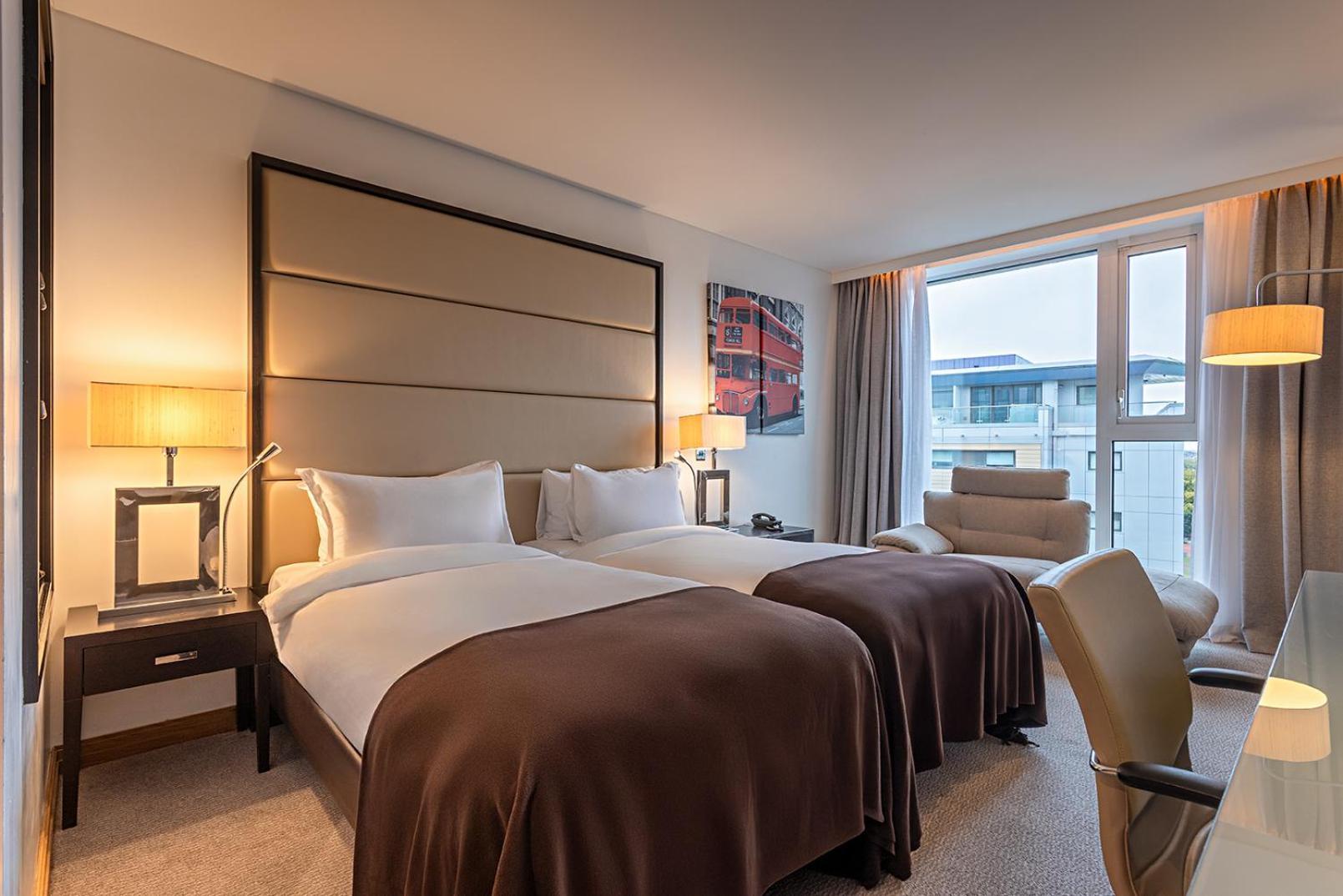 Premium Twin,1758308868:JPEG