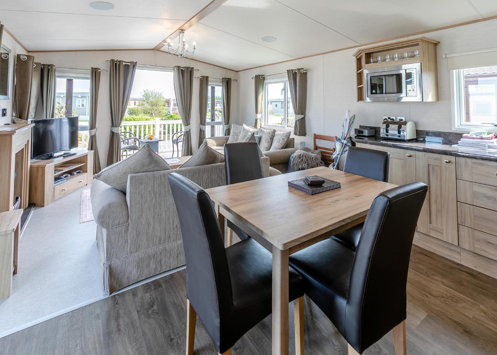 Three-Bedroom Holiday Home,1758476436:JPEG