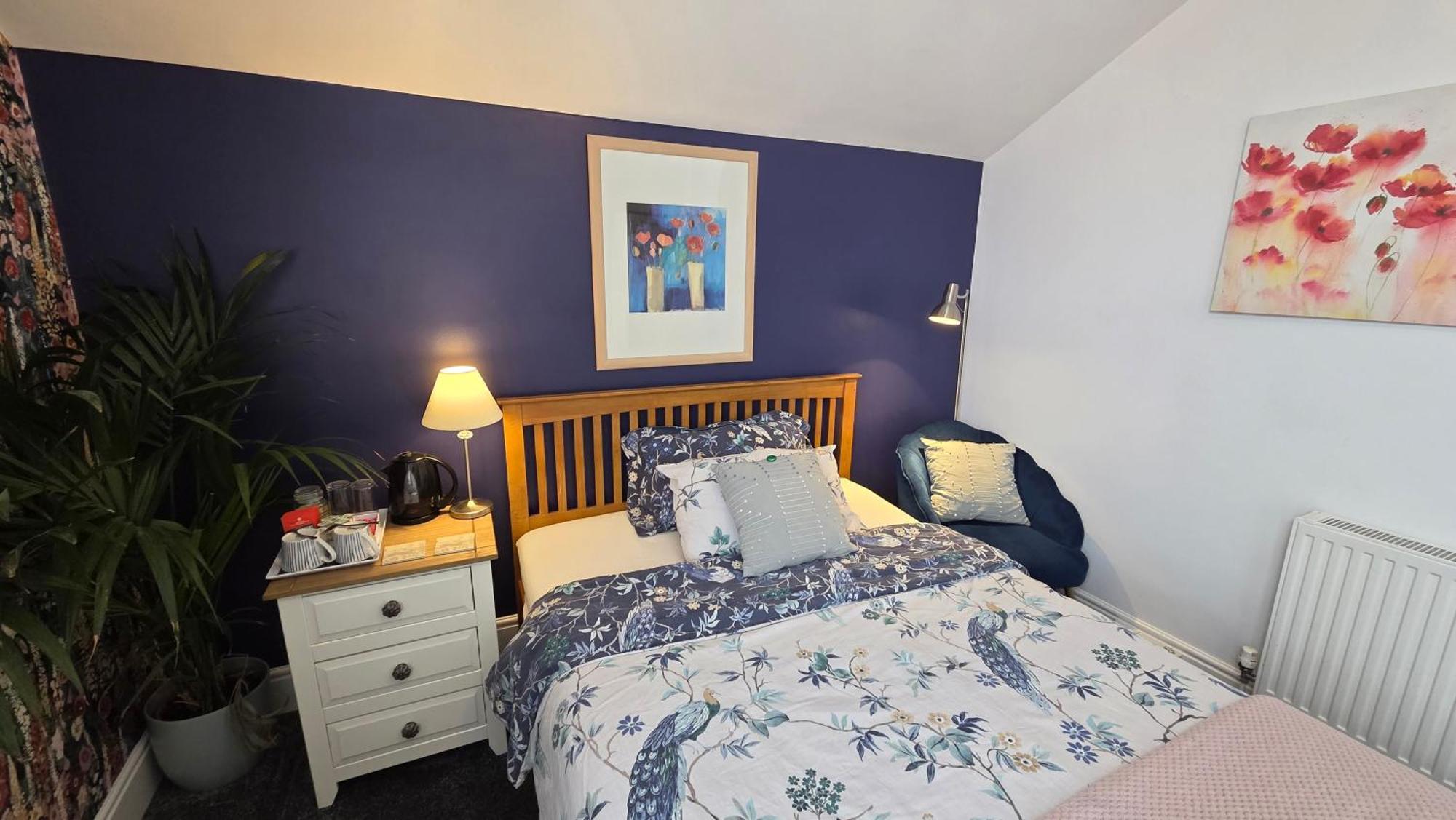 Twin Room,1765312839:JPEG