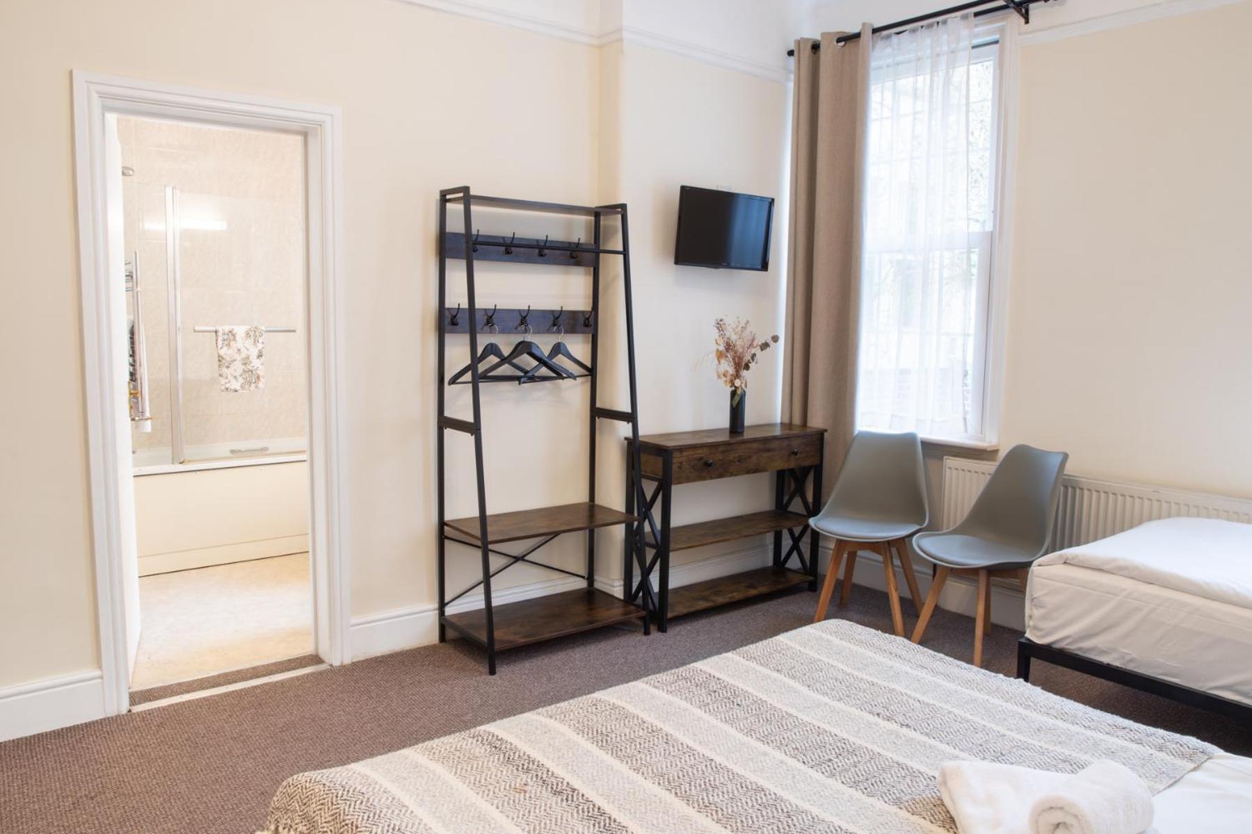 Habitación Familiar con baño (4 adultos)