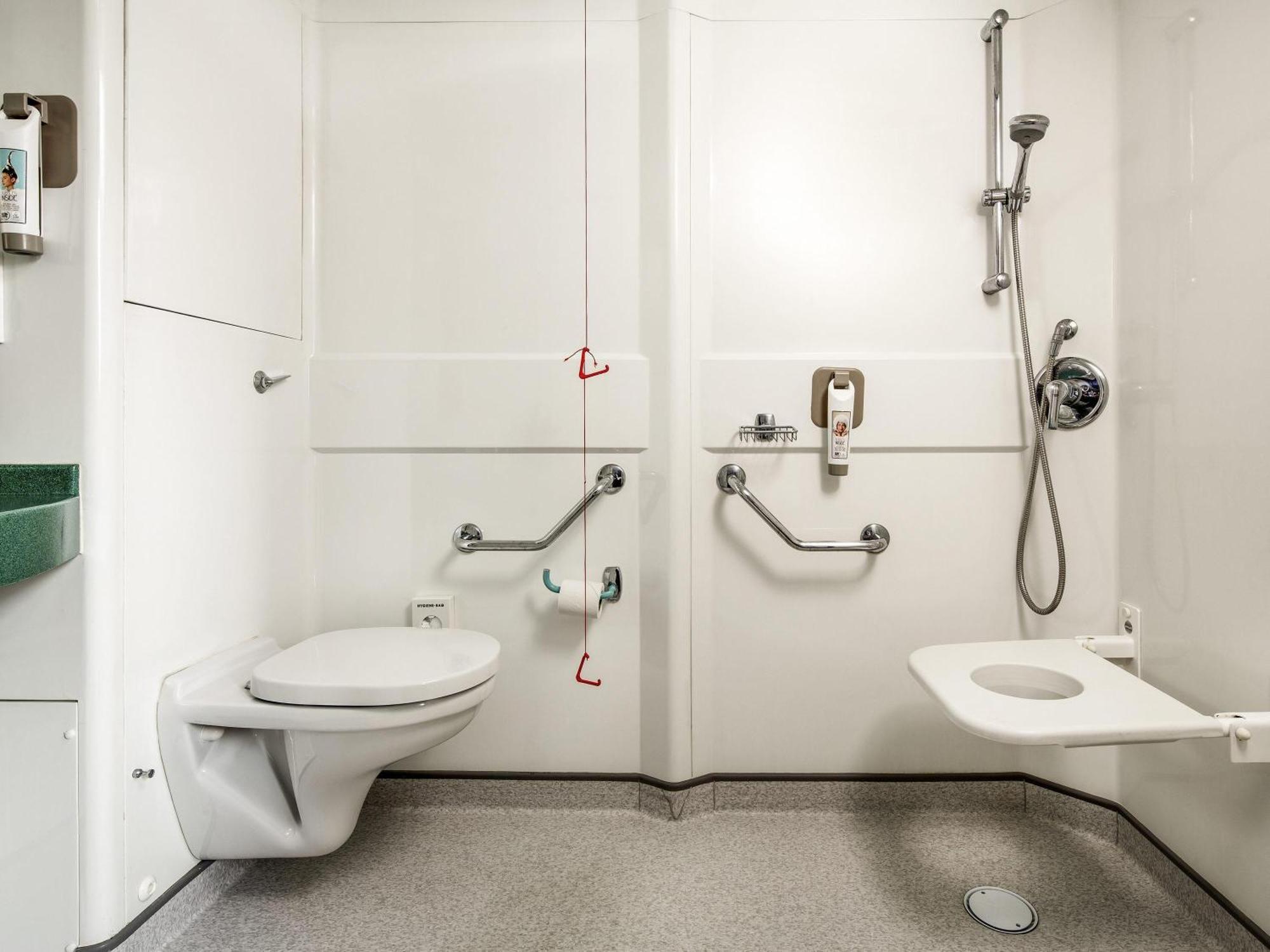 Accessible Room Two Single Beds