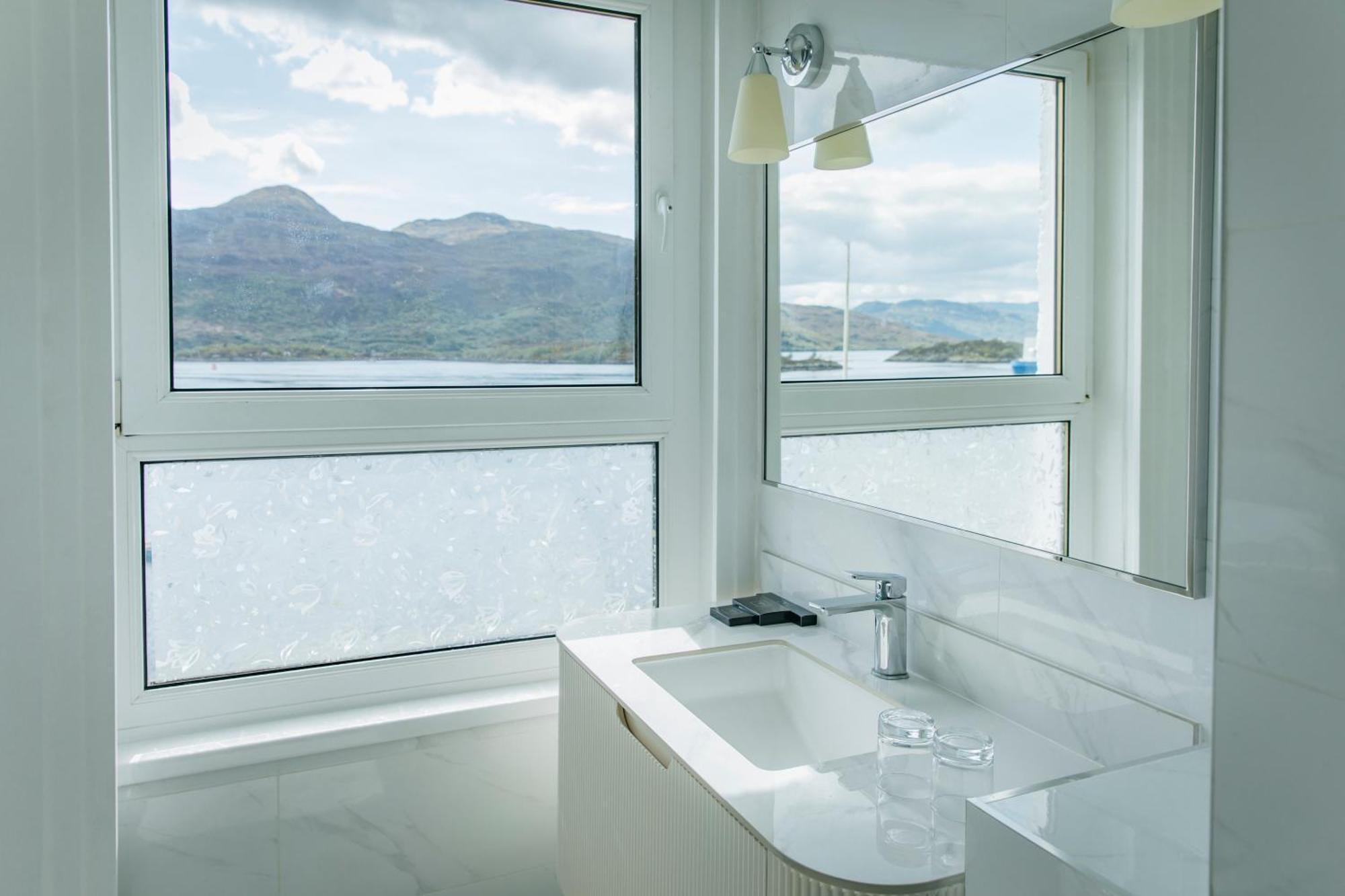 Twin Room with Sea View