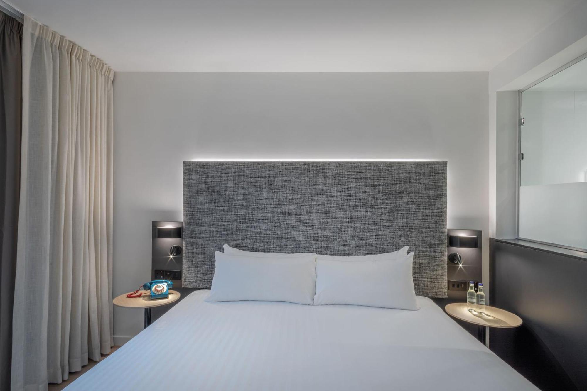 Zimmer The INNSiDE mit Kingsize-Bett