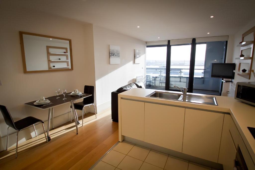 One-Bedroom Apartment,821779175:JPEG