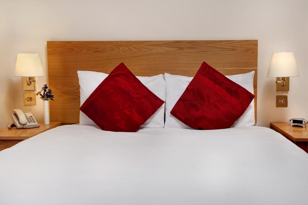 Small Double Room - Non-Smoking,605757777:JPEG