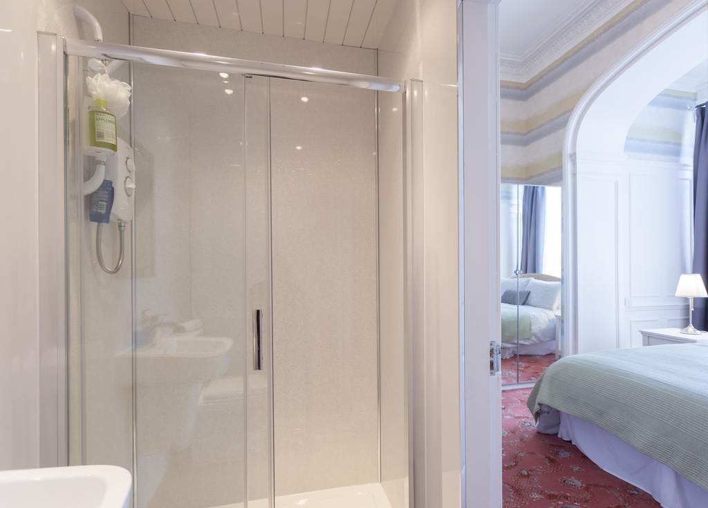 Großes Doppelzimmer