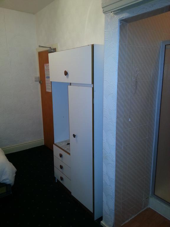 Camera Familiare con Bagno Privato