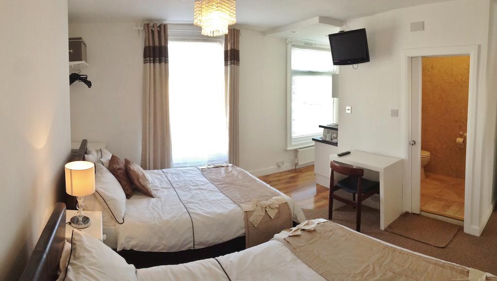 Family Room with En-Suite and Kitchenette