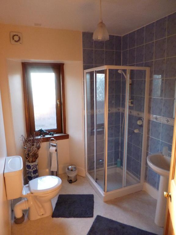 Single Room with Shared Bathroom