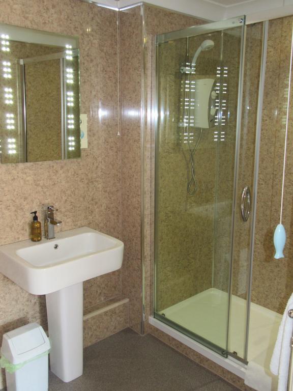 Deluxe King or Twin Room,394681773:JPEG