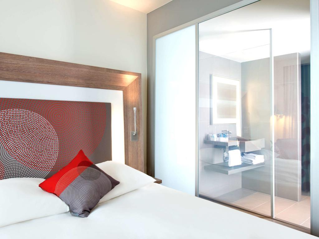 Superior Room with 1 Queen Bed
