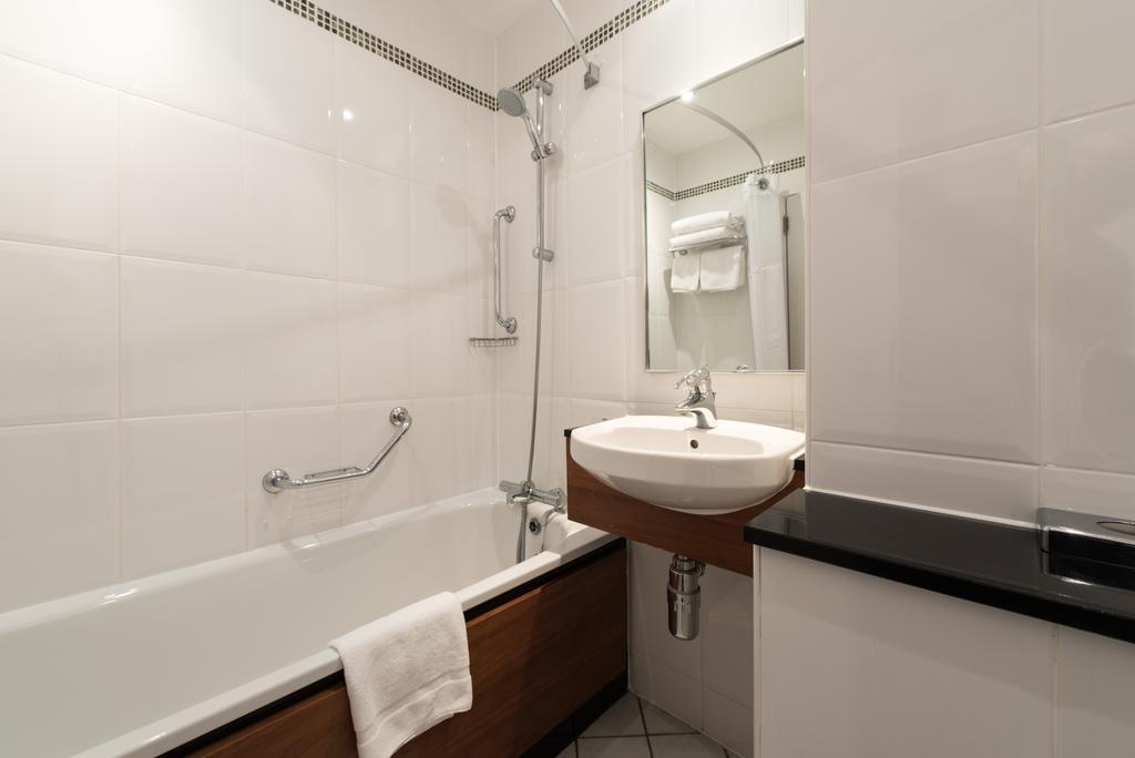 Twin Guest Room