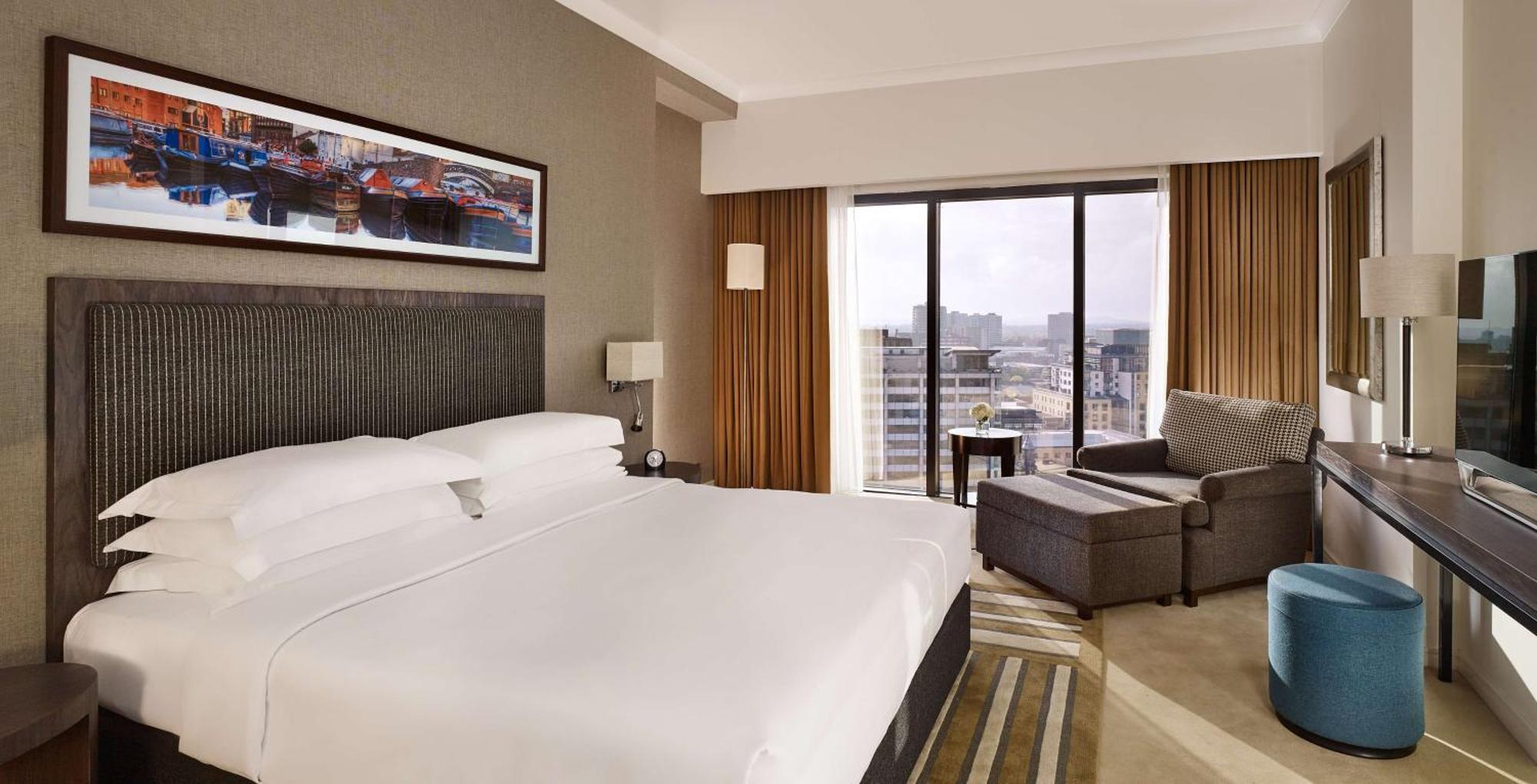 Executive Suite,413584671:JPEG