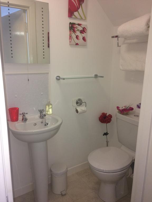 Superior Single Room,1106123811:JPEG