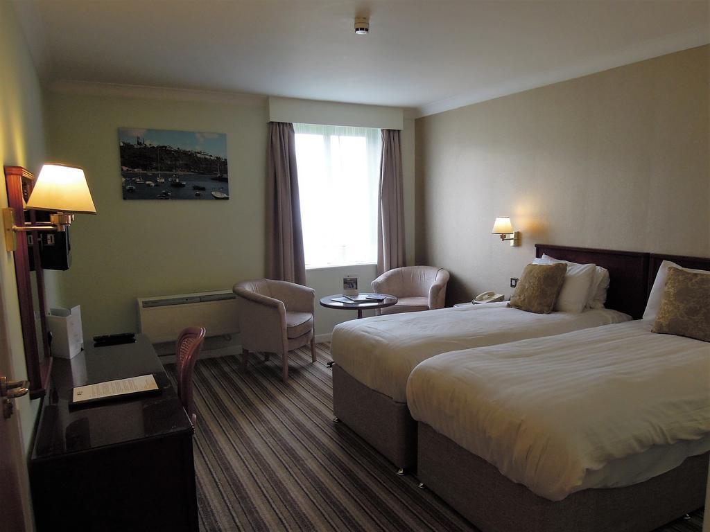 Standard Twin Room - Non-Smoking