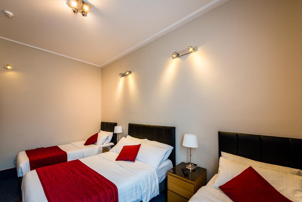 Chambre Familiale avec Salle de Bains Privative
