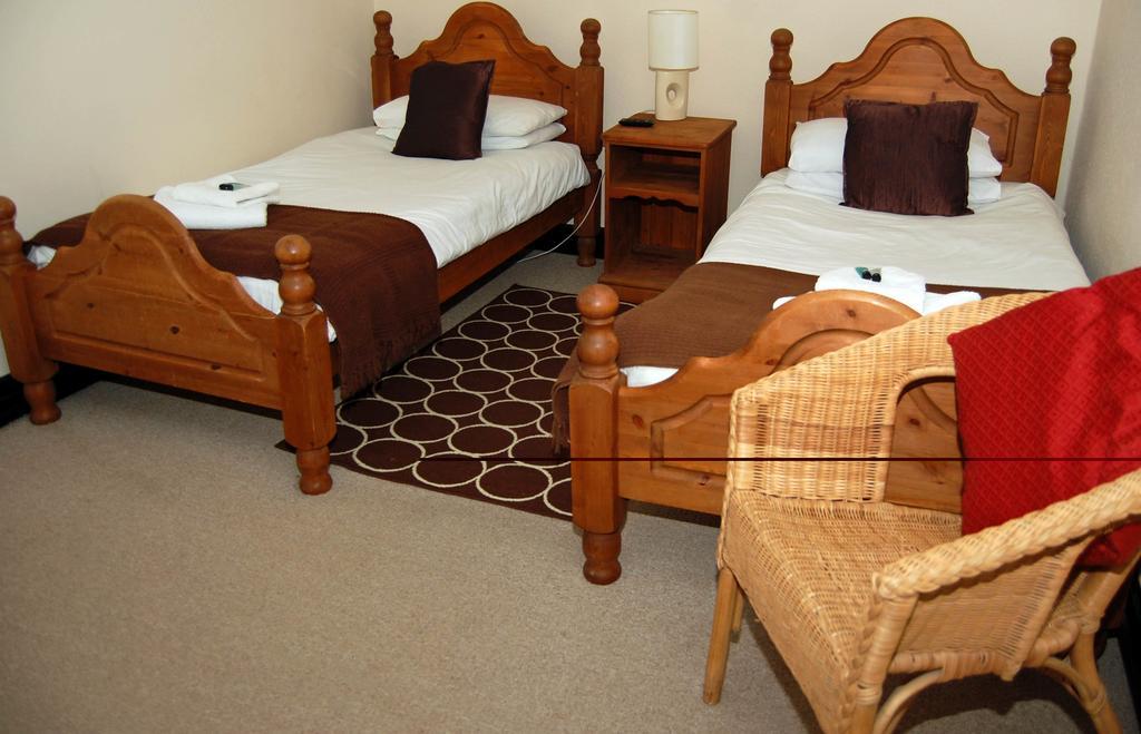 Chambre Lits Jumeaux avec Salle de Bains Privative Séparée