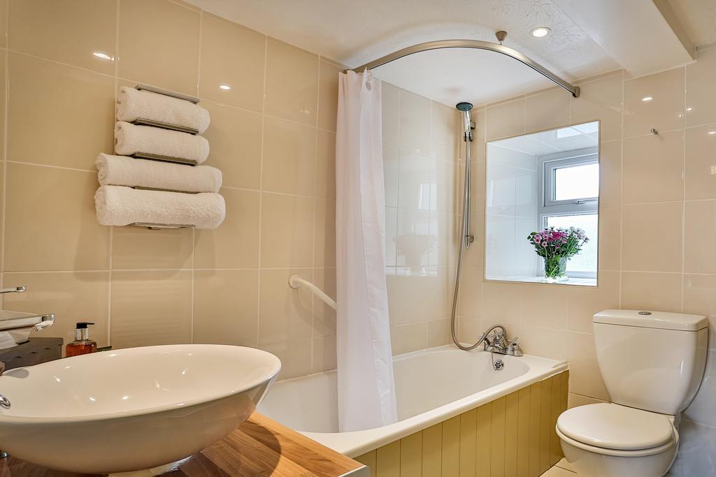 Deluxe Double Room with Bath